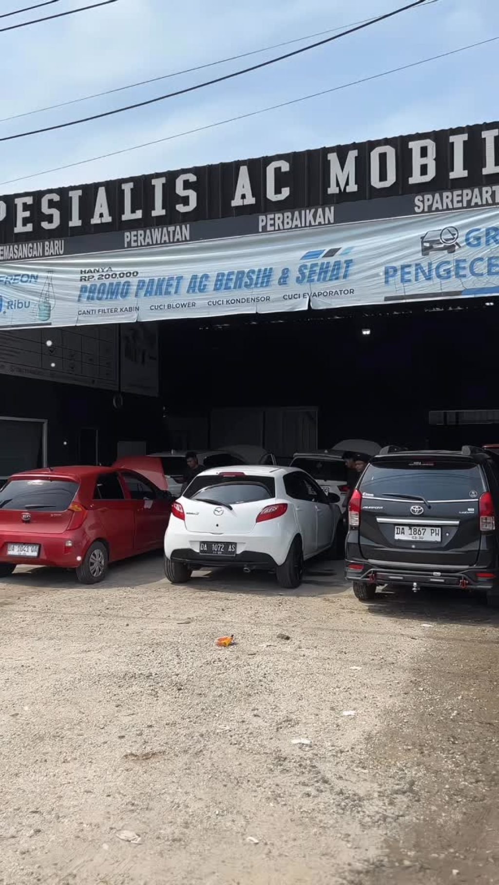 Instagram post from gunaac.bjb. This post is in position 0.